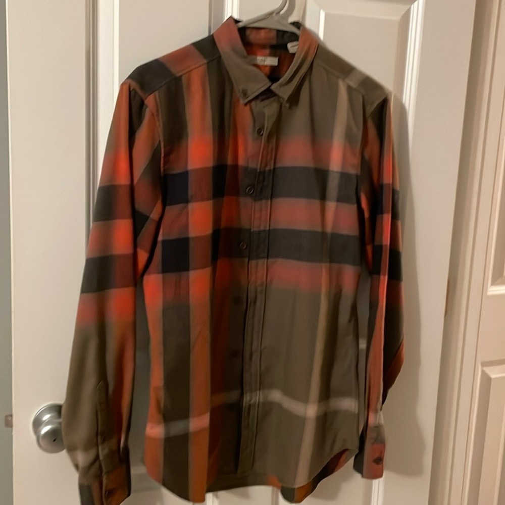 Burberry Men’s button‎ down shirt